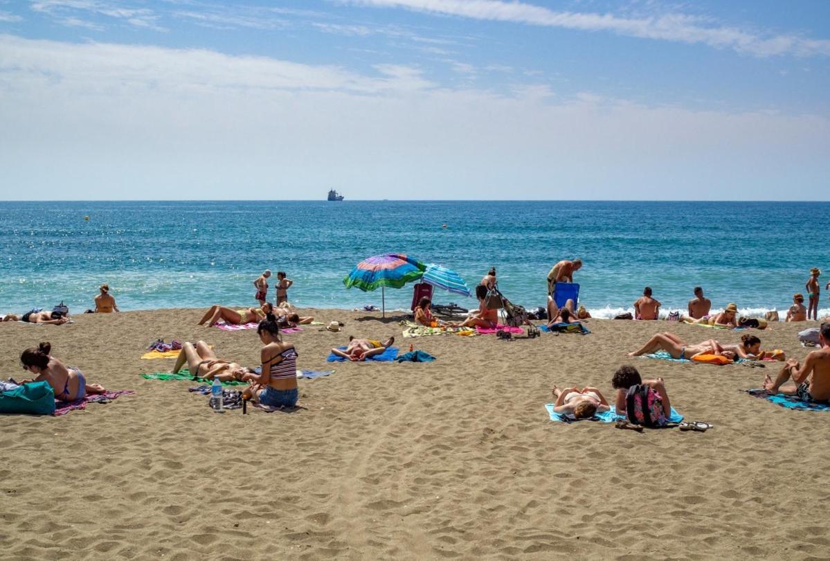 Apartamento El Bambu Cerca Del Mar Málaga Exterior foto