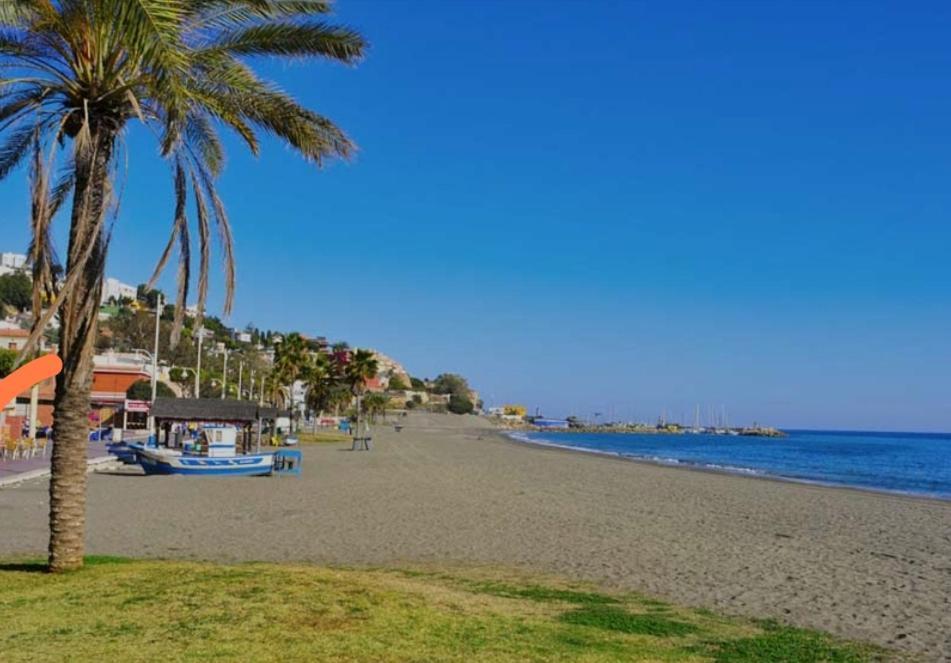 Apartamento El Bambu Cerca Del Mar Málaga Exterior foto